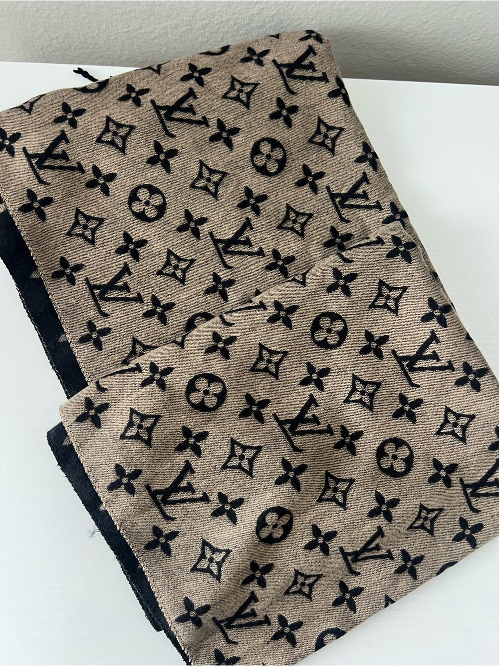 Louis Vuitton Monogram Shawl in Beige and Black